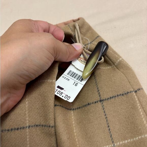 NWT Talbots Women’s Wool Blend Tan Plaid Wrap Skirt Size 16 - Picture 3 of 9
